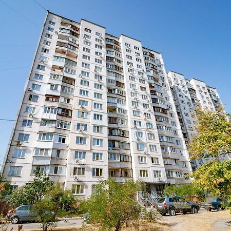 Kvartirkoff Na Obolonskiy Prospekt 9 Kiev Exterior foto